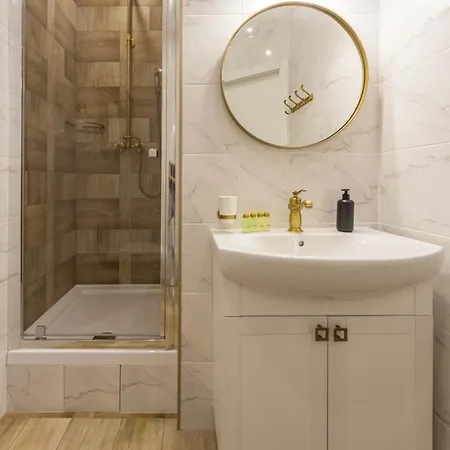 Idea Design Hotel 2*